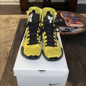 Worn a few times a long time ago.This is also a rare pair RIP mamba